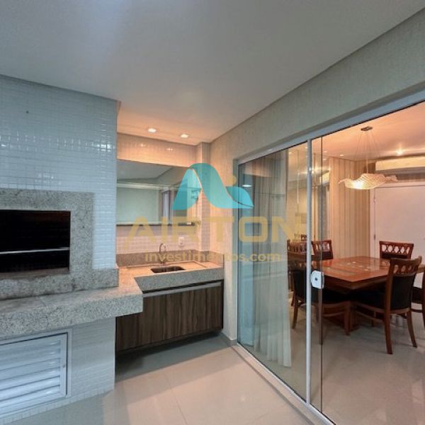 V3240 IM�VEL MOBILIADO A VENDA, 450 MTS DO MAR EM 