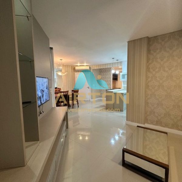 V3240 IM�VEL MOBILIADO A VENDA, 450 MTS DO MAR EM 