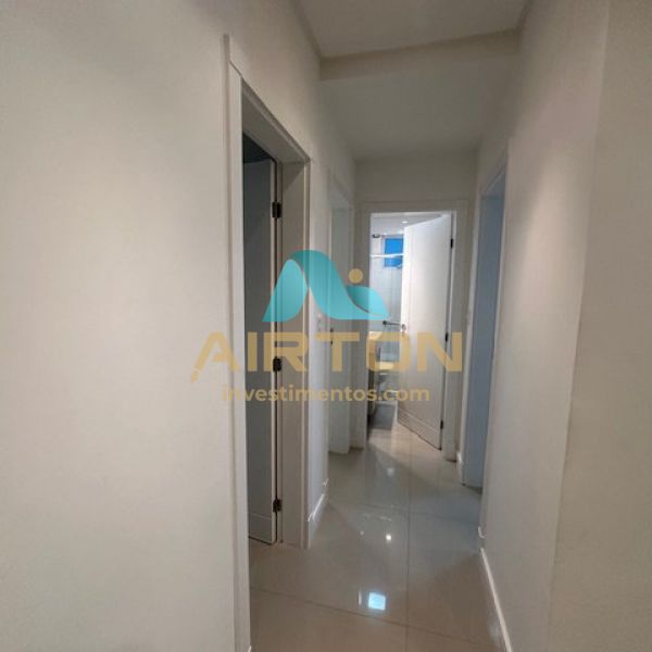 V3240 IM�VEL MOBILIADO A VENDA, 450 MTS DO MAR EM 