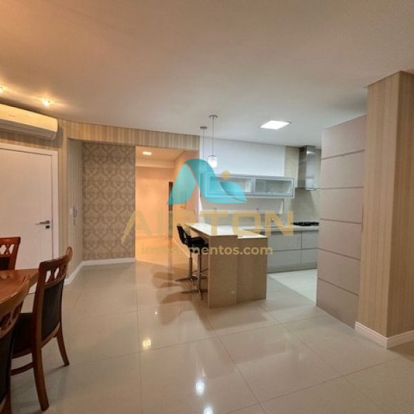 V3240 IM�VEL MOBILIADO A VENDA, 450 MTS DO MAR EM 