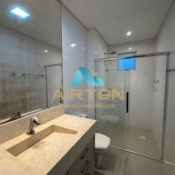 V3240 IM�VEL MOBILIADO A VENDA, 450 MTS DO MAR EM 