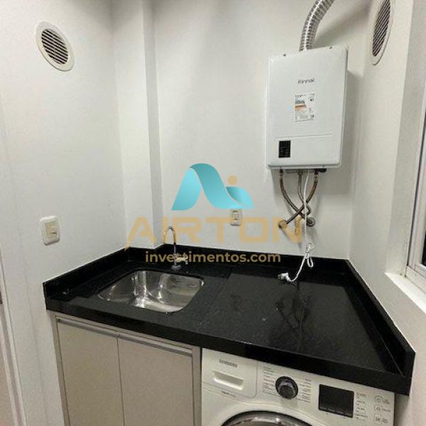 V3240 IM�VEL MOBILIADO A VENDA, 450 MTS DO MAR EM 