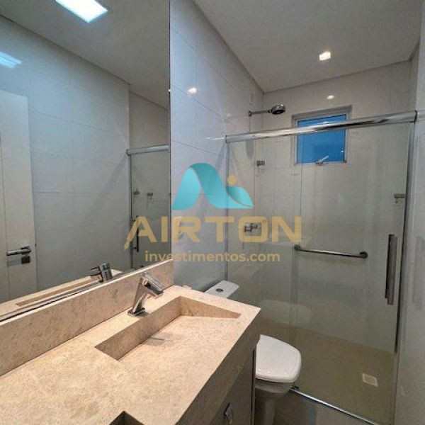 V3240 IM�VEL MOBILIADO A VENDA, 450 MTS DO MAR EM 