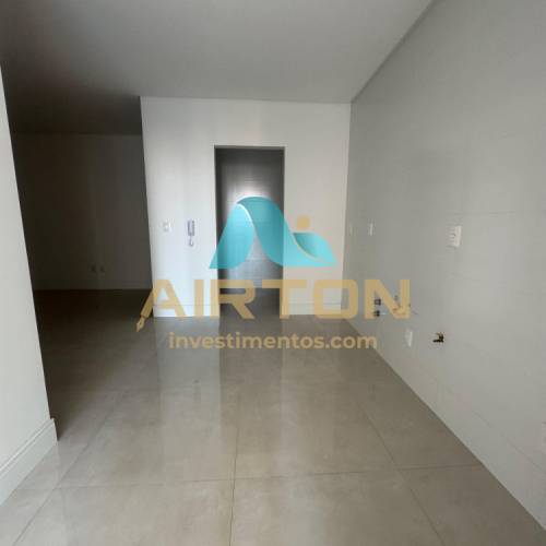 V2122 APTO NOVO A VENDA, 2 SUITES, 250 MTS DO MAR 