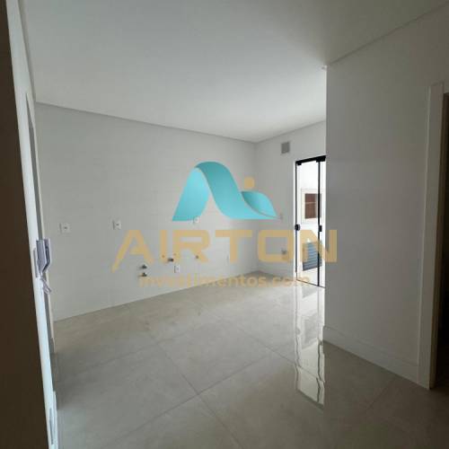 V2122 APTO NOVO A VENDA, 2 SUITES, 250 MTS DO MAR 