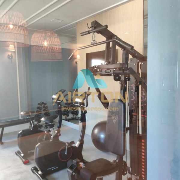 V2125 IMVEL MOBILIADO A VENDA, 2 QUADRAS DO MAR E