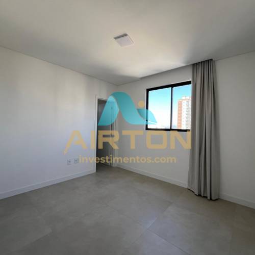 V3250 IMVEL  VENDA COM 3 SUITES, 600 MTS DO MAR 