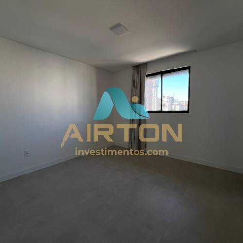 V3250 IMVEL  VENDA COM 3 SUITES, 600 MTS DO MAR 