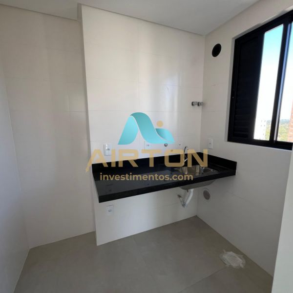 V3250 IMVEL  VENDA COM 3 SUITES, 600 MTS DO MAR 