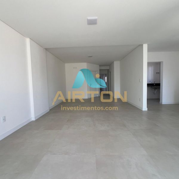 V3250 IMVEL  VENDA COM 3 SUITES, 600 MTS DO MAR 