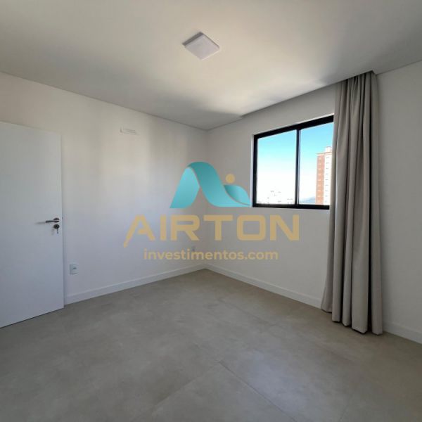 V3250 IMVEL  VENDA COM 3 SUITES, 600 MTS DO MAR 