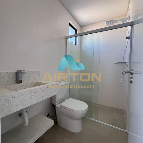 V3250 IMVEL  VENDA COM 3 SUITES, 600 MTS DO MAR 