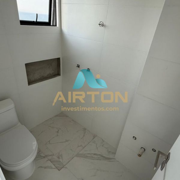 V3252 IMVEL  VENDA COM 3 SUITES, 500 MTS DO MAR 