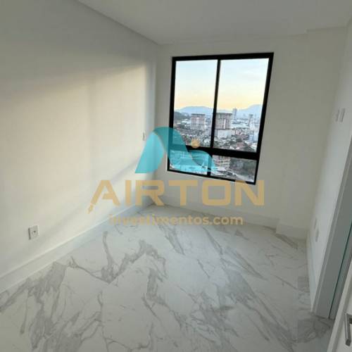 V3253 IMVEL  VENDA COM 3 SUITES, 500 MTS DO MAR 