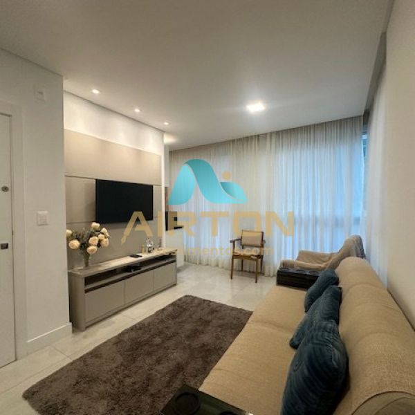 V2134 APTO MOBILIADO A VENDA, 250 MTS DO MAR EM ME