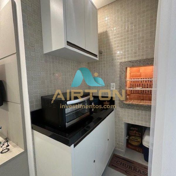 V2134 APTO MOBILIADO A VENDA, 250 MTS DO MAR EM ME