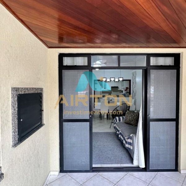 L3301 - LOCAO DE VERO, QUADRA MAR EM CENTRO - I