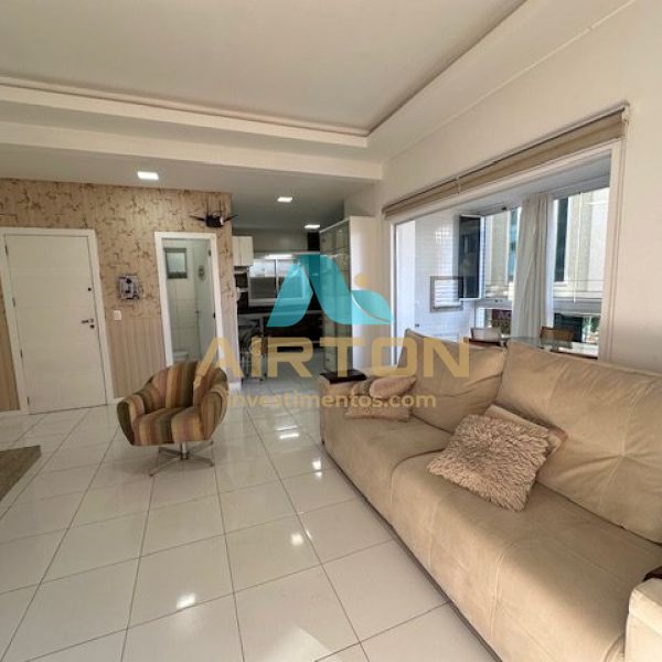 Apto loca��o de ver�o na quadra do mar, itapema SC