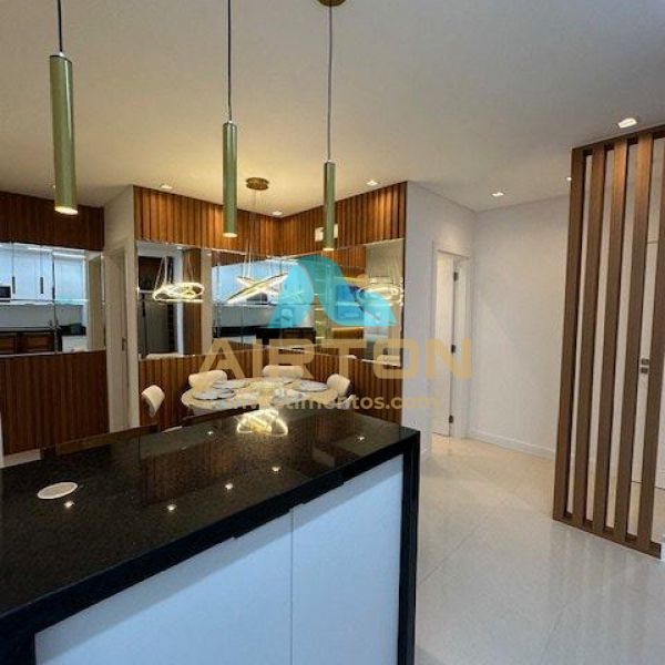 Loca��o de ver�o apto novo e finamente mobiliado, 