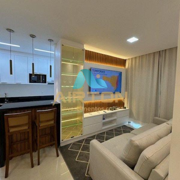 Loca��o de ver�o apto novo e finamente mobiliado, 