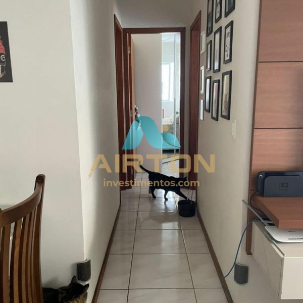 Apto mobiliado com 60 m�, 2 Elevador, 1 vaga priva