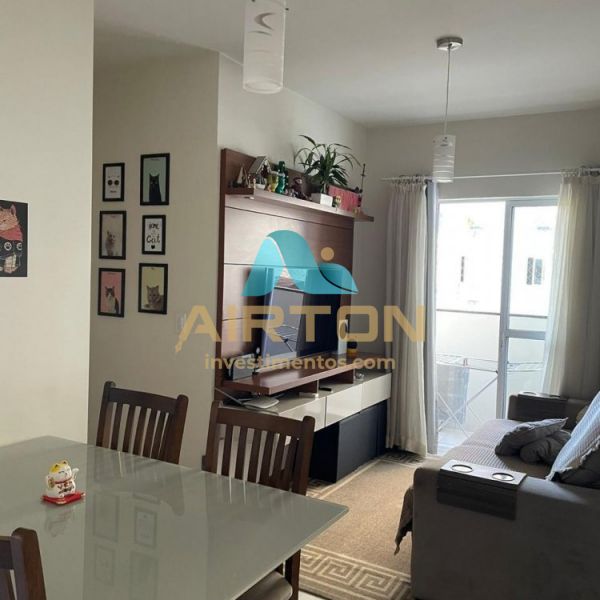 Apto mobiliado com 60 m�, 2 Elevador, 1 vaga priva