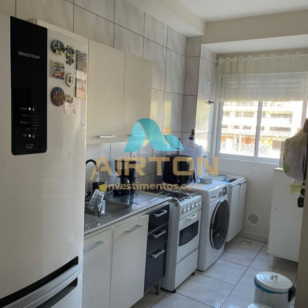 Apto mobiliado com 60 m�, 2 Elevador, 1 vaga priva