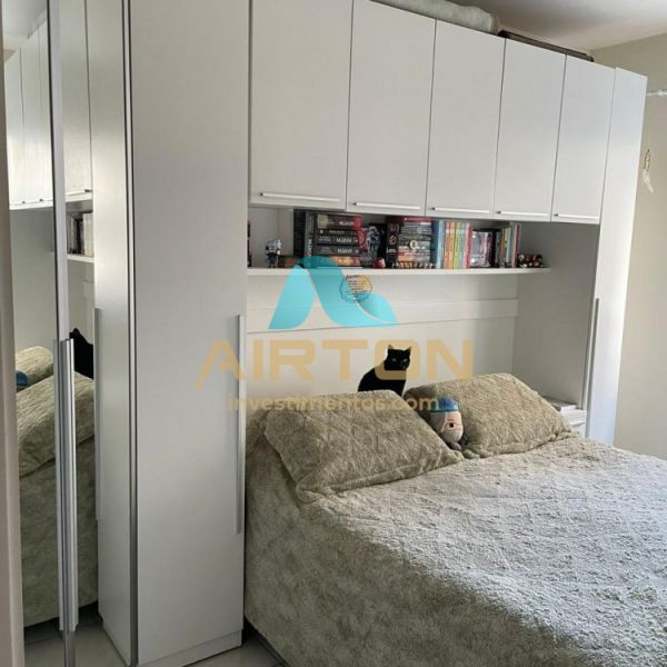 Apto mobiliado com 60 m�, 2 Elevador, 1 vaga priva