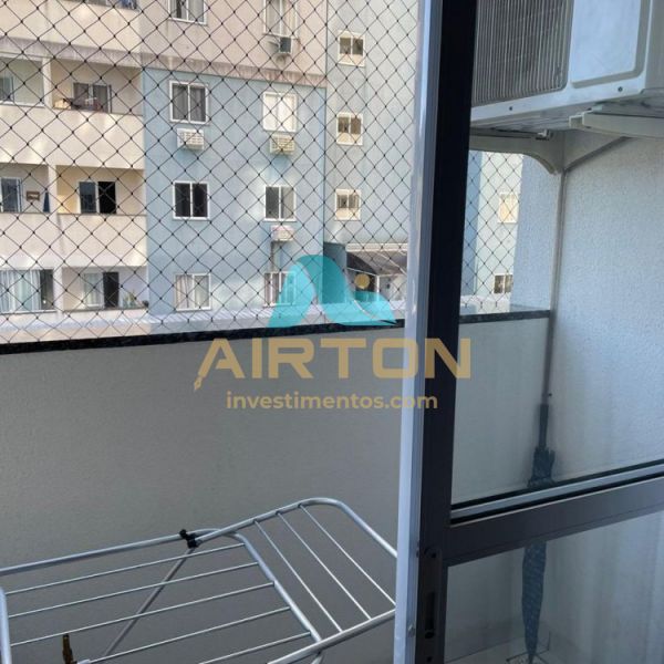 Apto mobiliado com 60 m�, 2 Elevador, 1 vaga priva