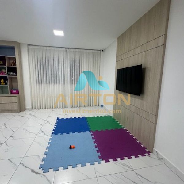 Apto novo a venda, 64 m�, Sacada com churrasqueira