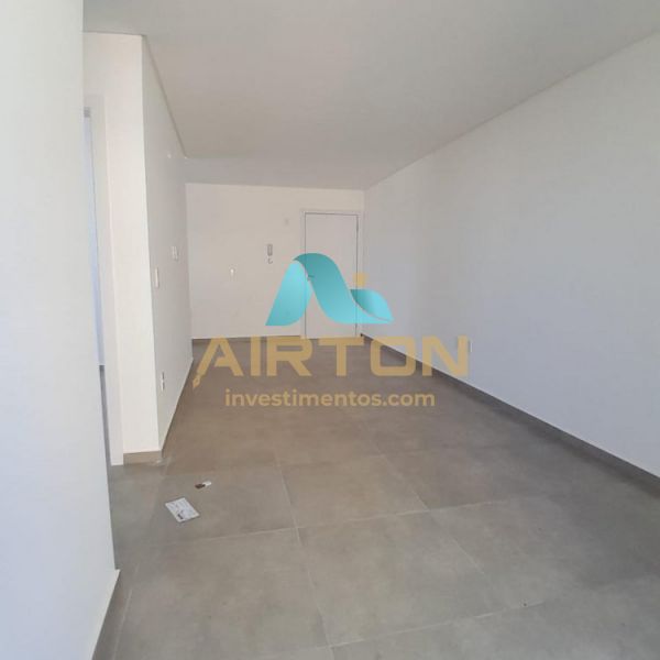 Apto novo a venda, 64 m�, Sacada com churrasqueira