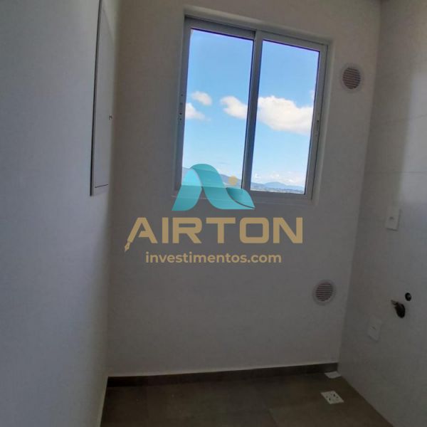 Apto novo a venda, 64 m�, Sacada com churrasqueira