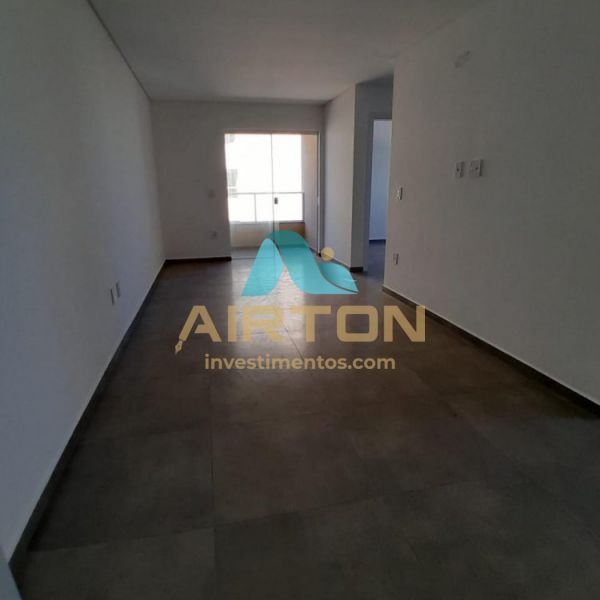 Apto novo a venda, 64 m�, Sacada com churrasqueira