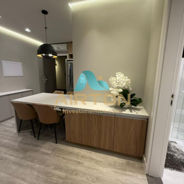 V1011 Flat Mobiliado - Novo - Meia Praia - Pr�ximo