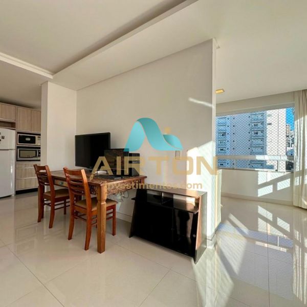 COBERTURA A VENDA 4 VAGAS, 3 SU�TES, MOBILIADA, LA