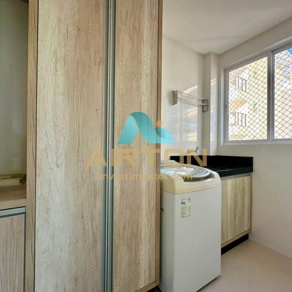 COBERTURA A VENDA 4 VAGAS, 3 SU�TES, MOBILIADA, LA