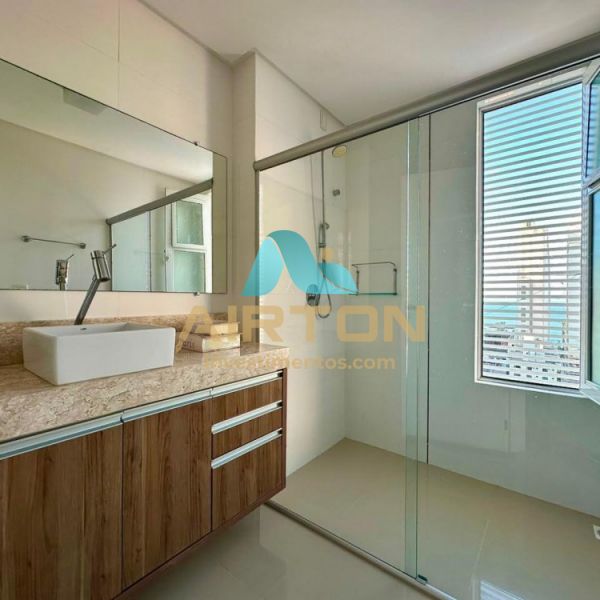 COBERTURA A VENDA 4 VAGAS, 3 SU�TES, MOBILIADA, LA