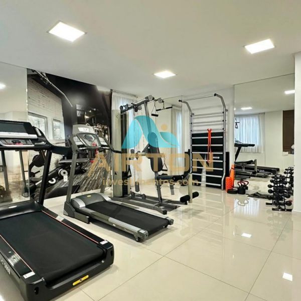 COBERTURA A VENDA 4 VAGAS, 3 SU�TES, MOBILIADA, LA