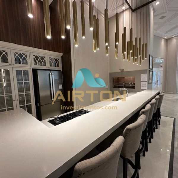 HARD HOCK CAFE COM UM OTIMO APTO SHOW ROOM EM FREN
