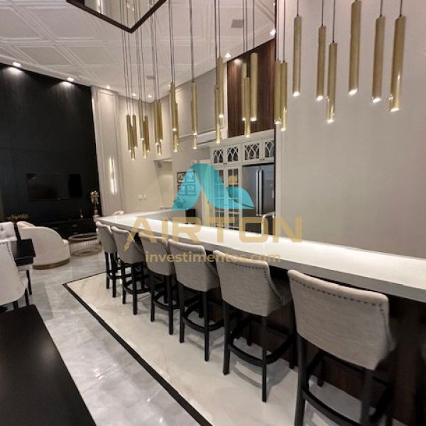 HARD HOCK CAFE COM UM OTIMO APTO SHOW ROOM EM FREN