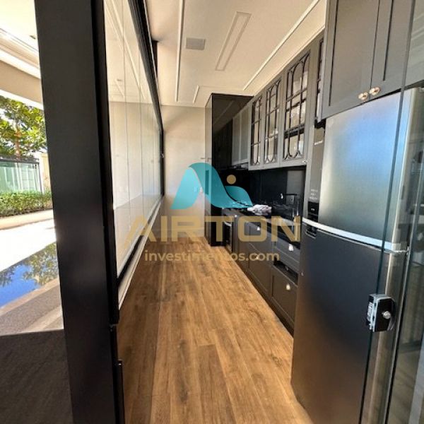 HARD HOCK CAFE COM UM OTIMO APTO SHOW ROOM EM FREN
