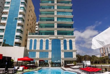 V4060 APARTAMENTA PARA VENDA FRENTE AO MAR EM MEIA