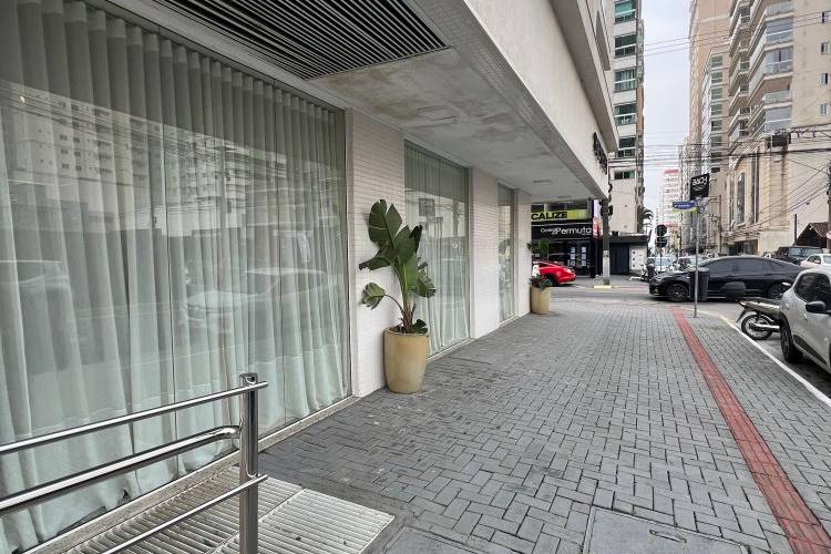 SC0013 SALA COMERCIAL, TEM 120M� COM LAVABO EM CAS