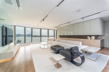 V4081 IMVEL DECORADO PARA VENDA COM 4 SUITES, QUA