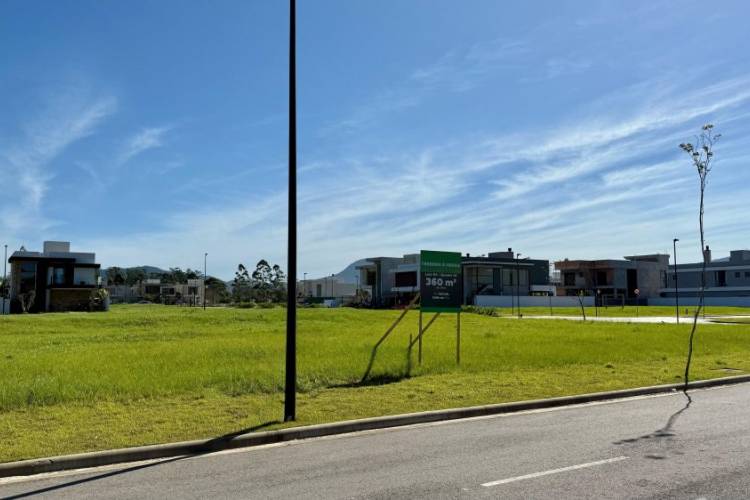LT007 LOTE A VENDA, TEM 360M� , PR�XIMO AV PRINCIP