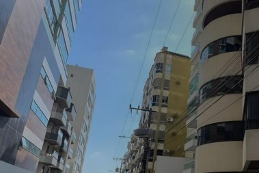 IMVEL MOBILIADO PARA VENDA, QUADRA MAR EM MEIA PR