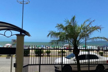 LOCAO TEMPORADA, APTO QUADRA MAR EM CENTRO - ITA