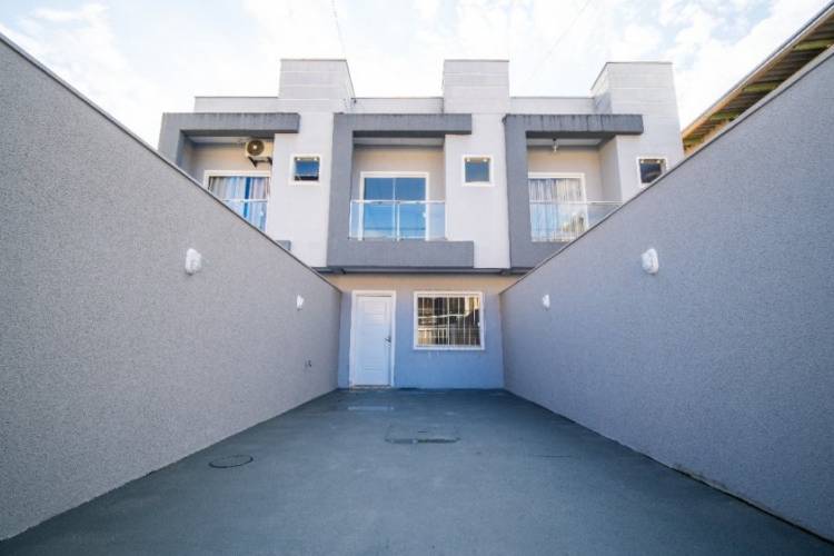 CC2000 CASA GEMINADA � VENDA, 2 SUITES EM MORRETES