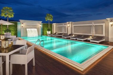V3250 IM�VEL � VENDA COM 3 SUITES, 600 MTS DO MAR 