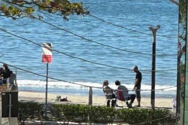 Apto loca��o de ver�o na quadra do mar, itapema SC